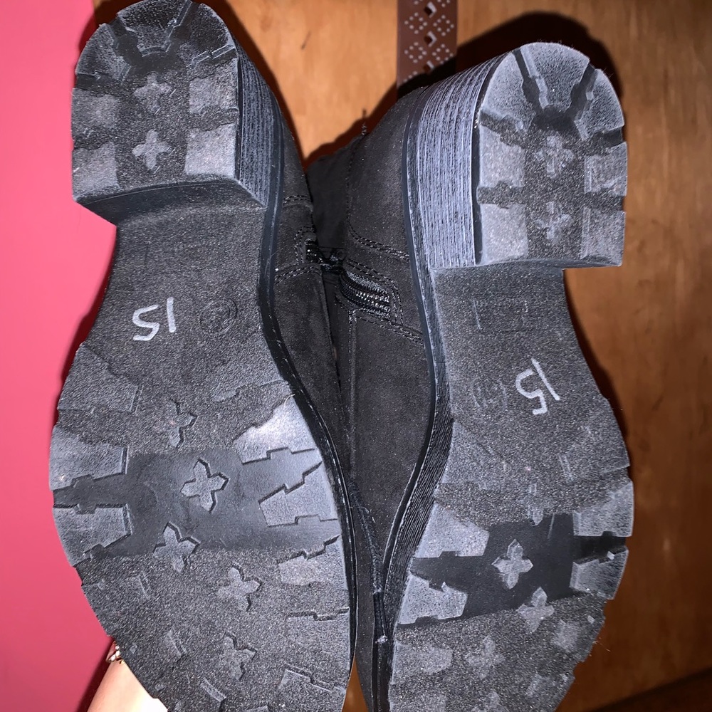 Boots - Picture 3 of 3